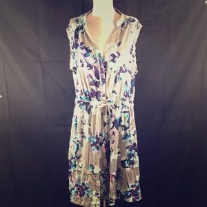 Simply Vera by Vera Wang patterned dress.